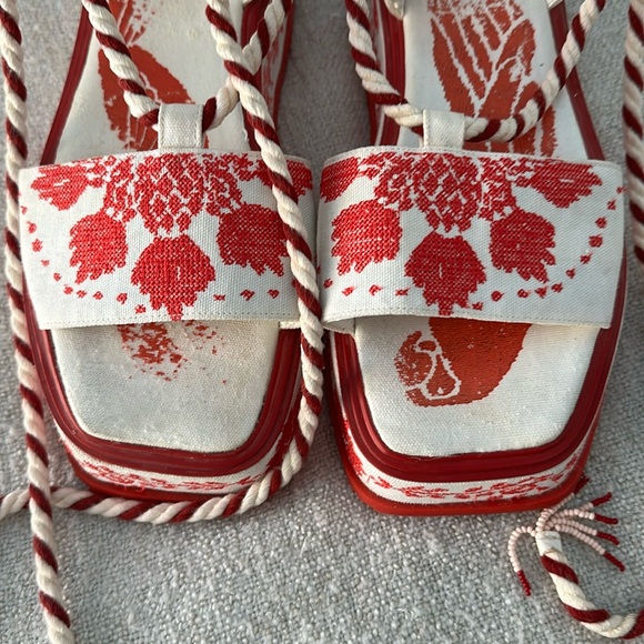 Farm Rio Platforms - Picture 4 of 8